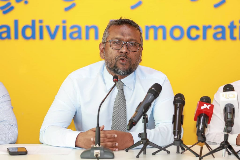 ރައްޔިތުންގެ ބާރުވެރިކަން ކަށަވަރު ކުރެވޭނެ ނިޒާމީ އިންތިޒާމުތައް މި ސަރުކާރުން ފުނޑާލައިފި: ފައްޔާޒު