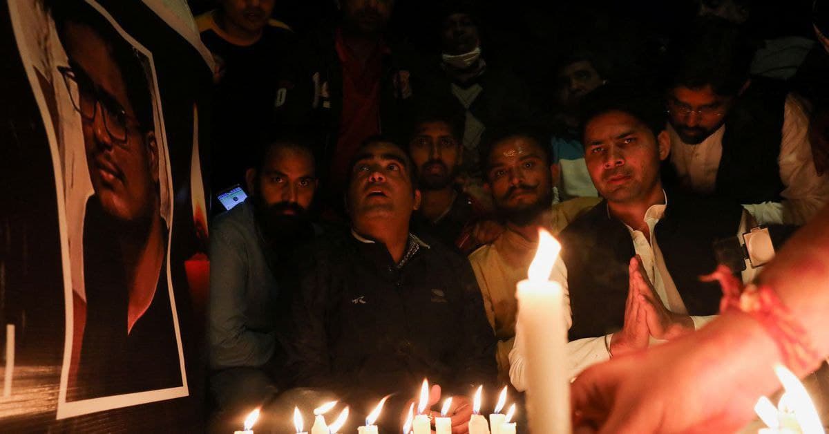 Supporters of Indian Youth Congress (IYC) hold a candlelight vigil in memory of the Indian student killed by shelling during Russia's invasion of Ukraine. (Photo: REUTERS)