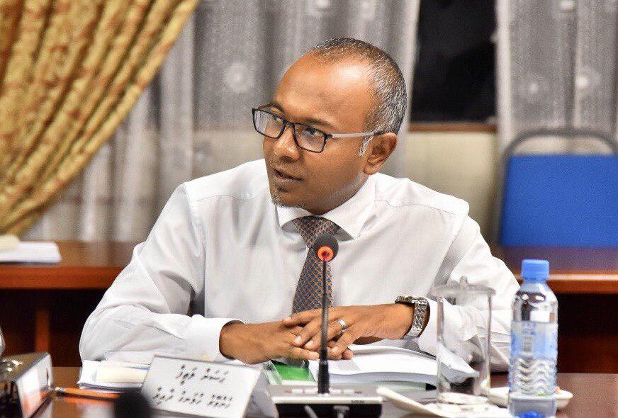 ރައްޔިތުންގެ މަޖިލީހުގެ ހެންވޭރު ހުޅަނގު ދާއިރާގެ އެމްޑީޕީގެ މެމްބަރު ހަސަން ލަތީފް