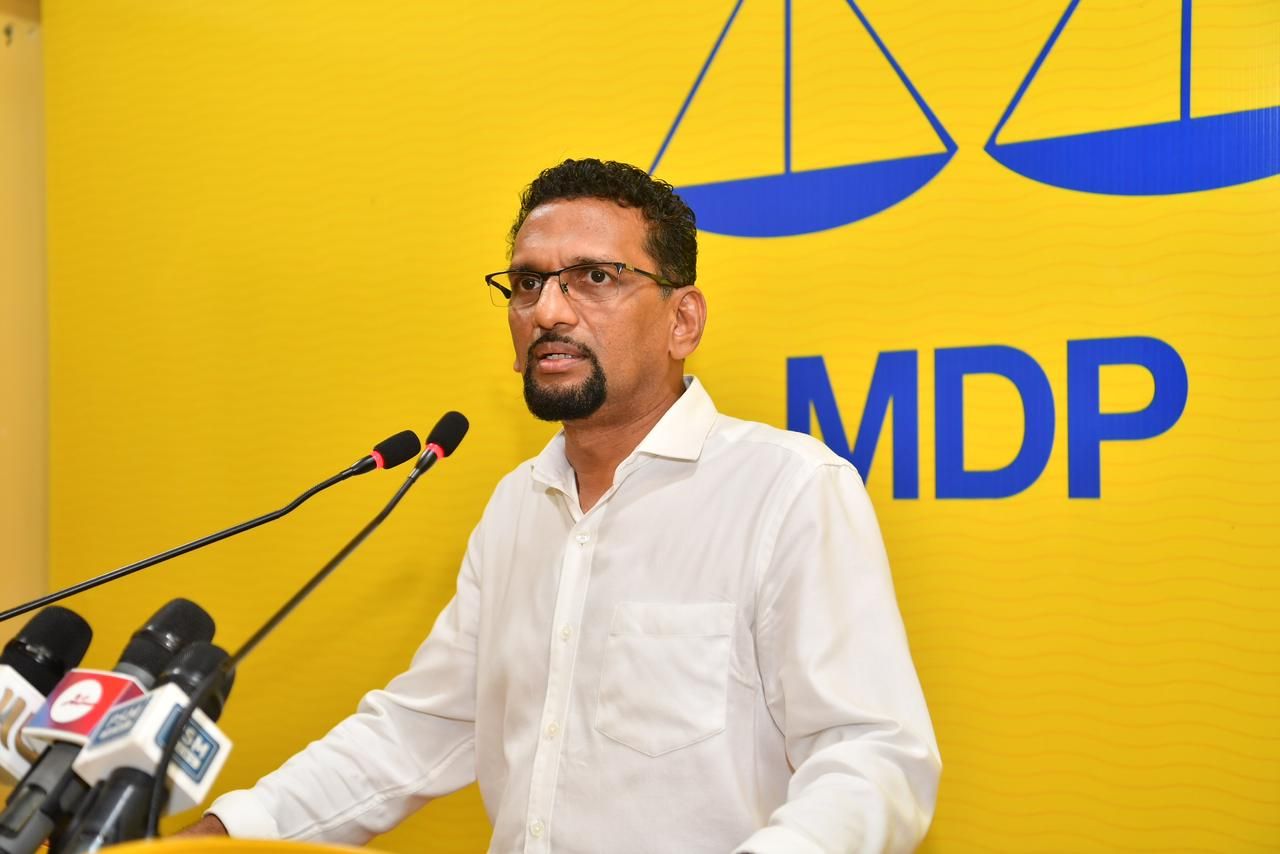 ޕީޕީއެމްގެ ތެރެއިން ރައީސް ނަޝީދަށް ކެމްޕޭން ކުރަނީ ސަރުކާރު ވައްޓާލަންވެގެން: ޑރ.ޑީޑީ