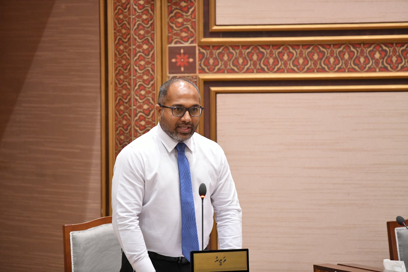 އެކްސްޕެޓް ސިސްޓަމް މައްސަލައިގައި ކުރީގެ ވެރިންގެ މައްޗަށް ޖިނާއީ ތަހުގީގެއް ހިންގަން އެދޭނަން: އިހުސާން