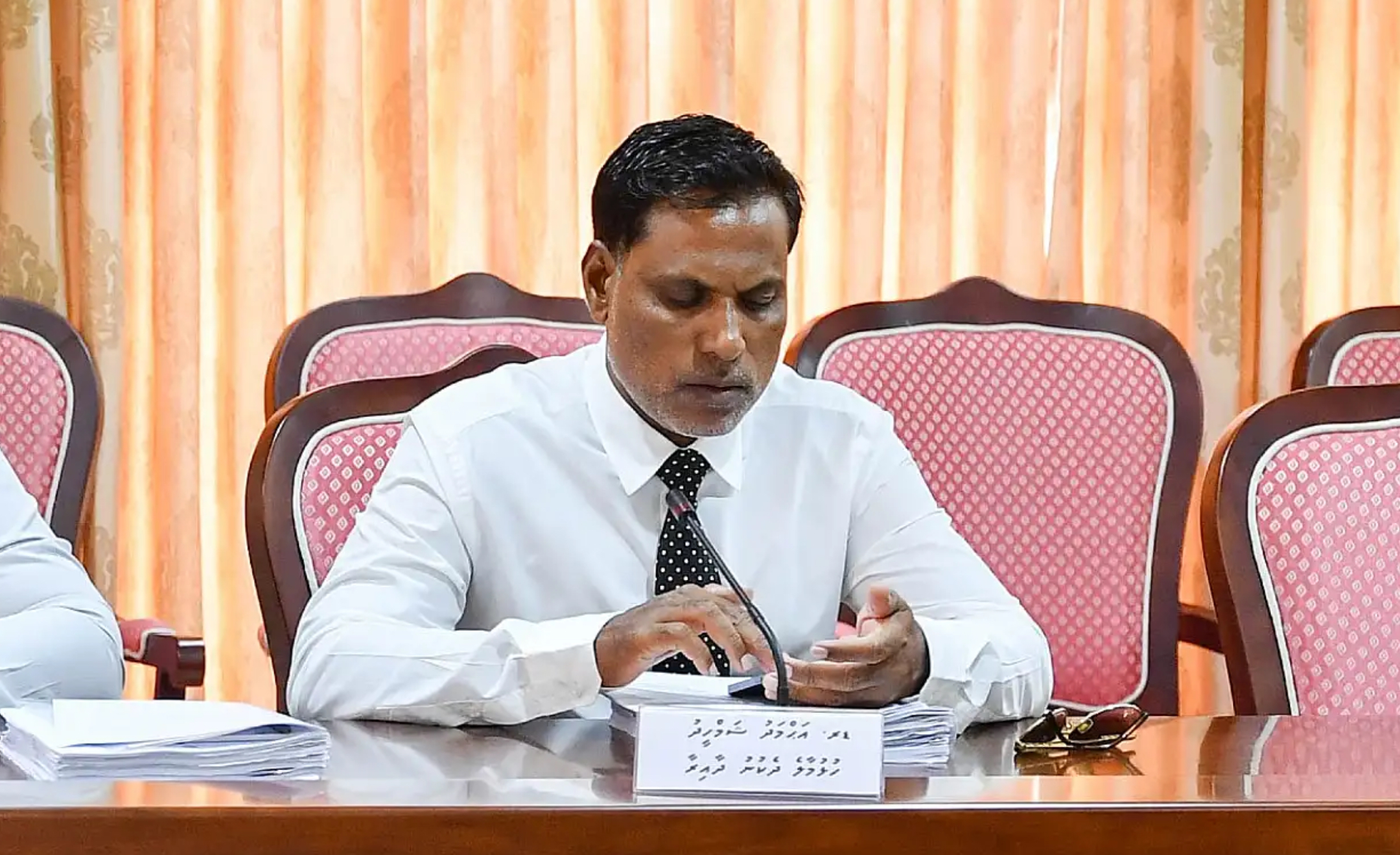 ރިޓަޔާމަންޓް ބެނެފިޓްގެ ގޮތުގައި އުއްތަމަ ފަނޑިޔާރަށް ފަސްލައްކަ ރުފިޔާ ދިނުން ބަލައެއް ނުގަނެވޭ: ޑރ. ޝަމްހީދު