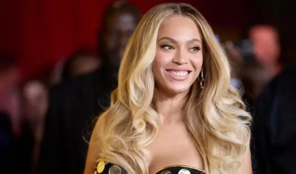 ބިލިއަނަރުންގެ ލިސްޓަށް ބިޔޯންސޭ އަރައިފި