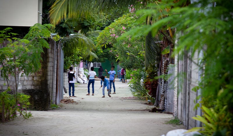 ކުޑަކުދިން ކުށްތަކަށް އަރައިގަންނަ ސަބަބުތައް ހޯދުމަށްޓަކައި ދިރާސާއެއް ކުރަނީ