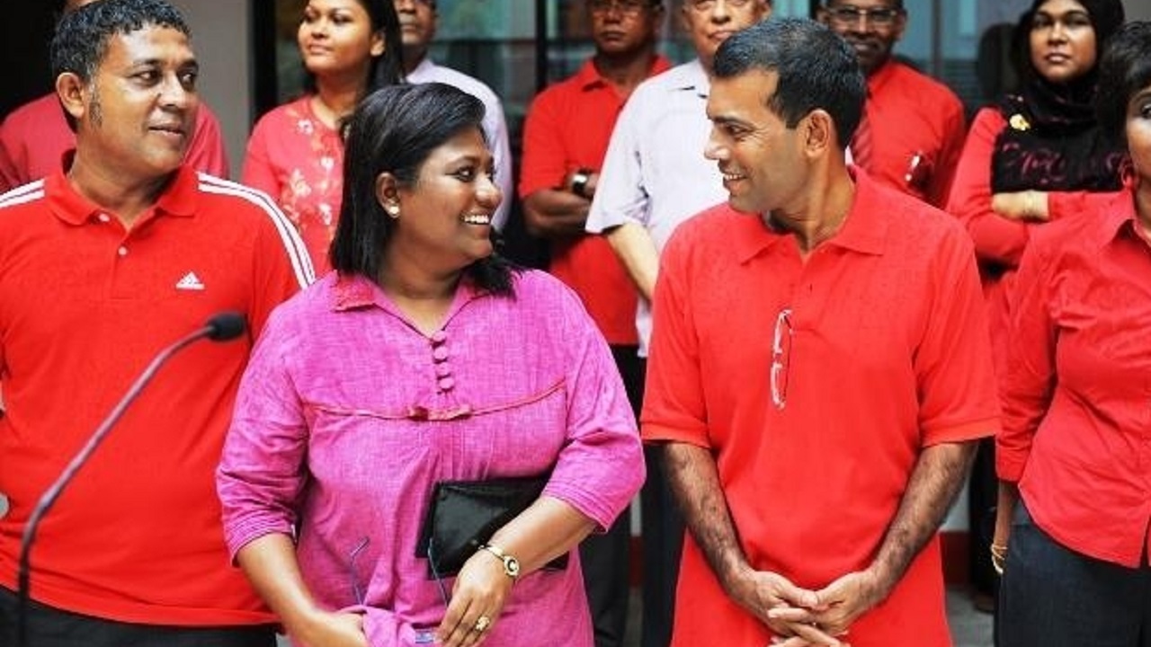 ކުރީގެ ރައީސް މުޙައްމަދު ނަޝީދު (ކ) އާއި މާލޭ ސިޓީގެ މޭޔަރ ޝިފާ މުޙައްމަދު (ވ)