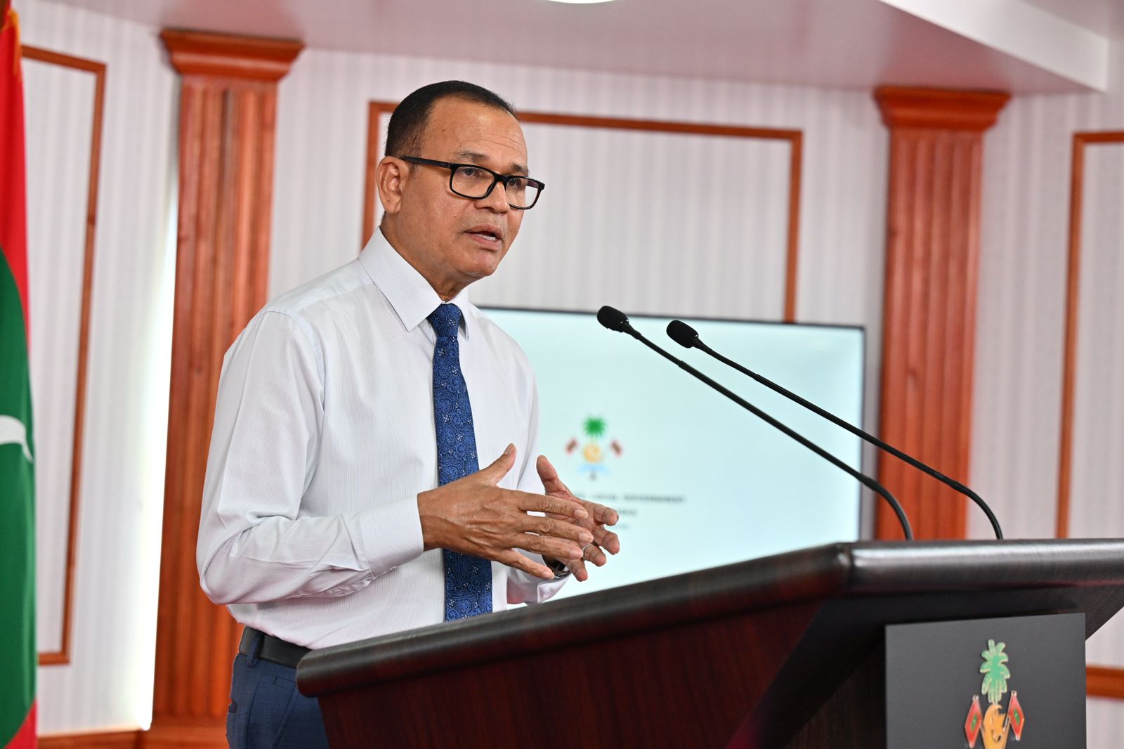 ރަސްގެތީމު މީހުން އެހެން ރަށަކަށް ހިޖުރަކުރަން ސަރުކާރާއި މަޝްވަރާކުރަނީ