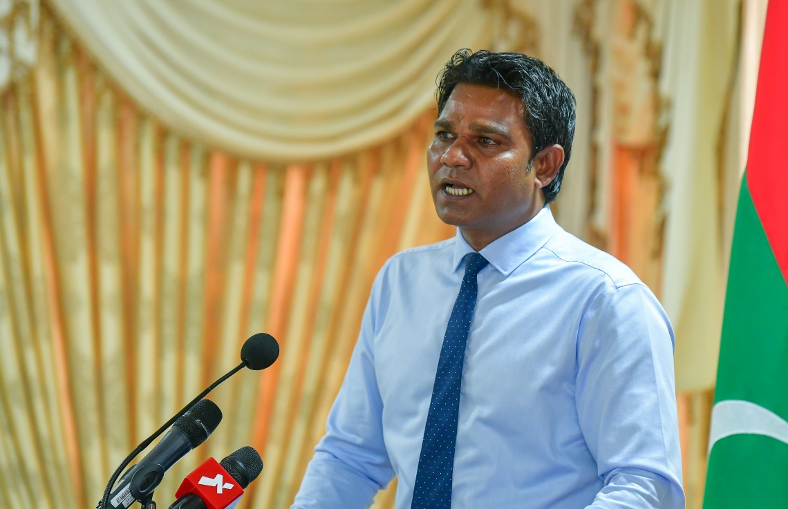 ކުންފުނިތަކަކީ ސަރުކާރަށް މަޖުބޫރުވެގެން ބަލާ ބަލި ދަރިންތަކެއް: އީސަ