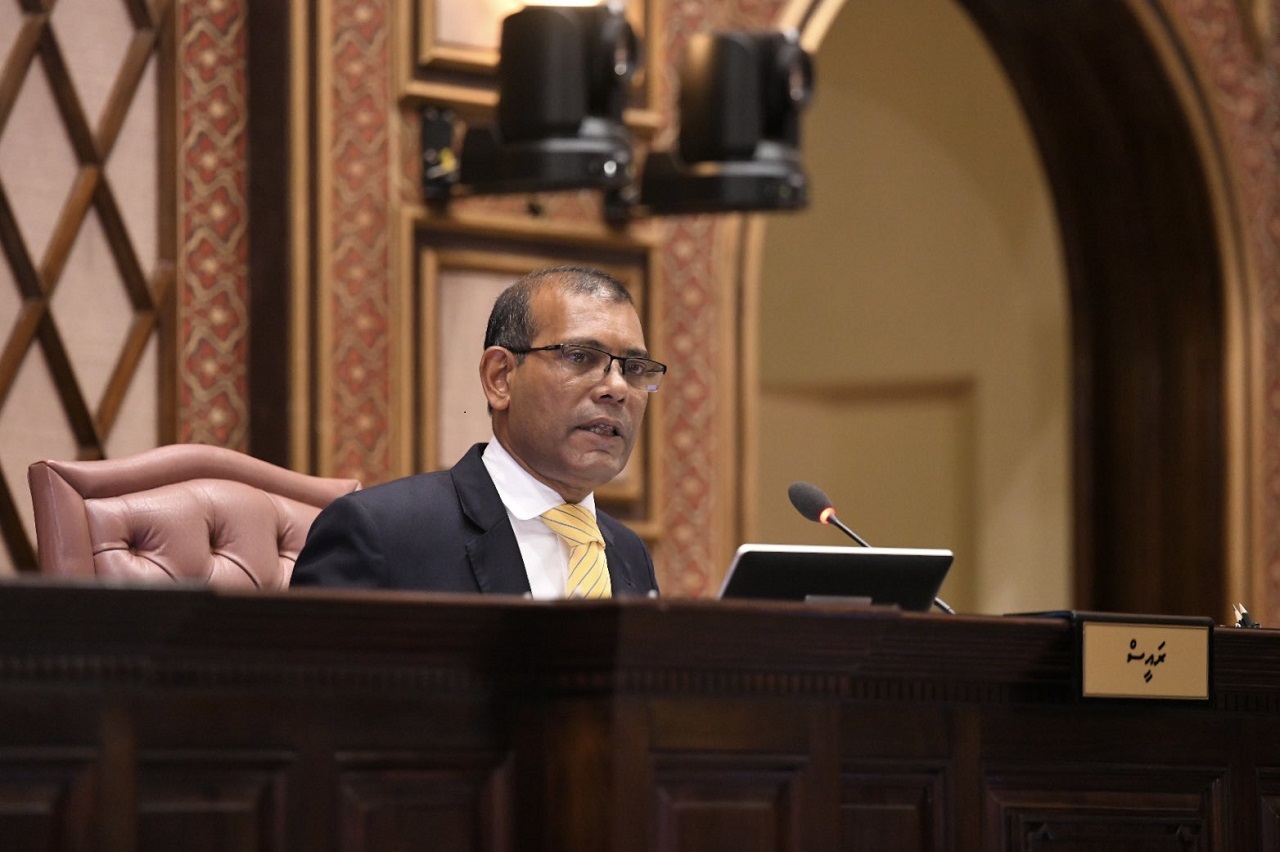 ރާނީގެ ހަނދާނުގައި މަޖިލީހުގައި ސުކޫތެއް ގެނެސްފި