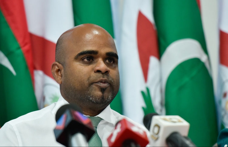 ރައީސް ޔާމީންގެ އެކައުންޓަށް ޖަމާވި ފައިސާއަކީ އެމްއެމްޕީއާރުސީގެ ފައިސާކަމަށް ކަނޑައެއް ނޭޅޭނެ: މުއައްވިޒު