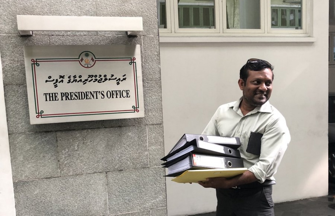ރައީސް ނަޝީދުގެ ވަކީލަކަށް ނާޒިމް ހަމަޖައްސަން އެދިވަޑައިގެންފި