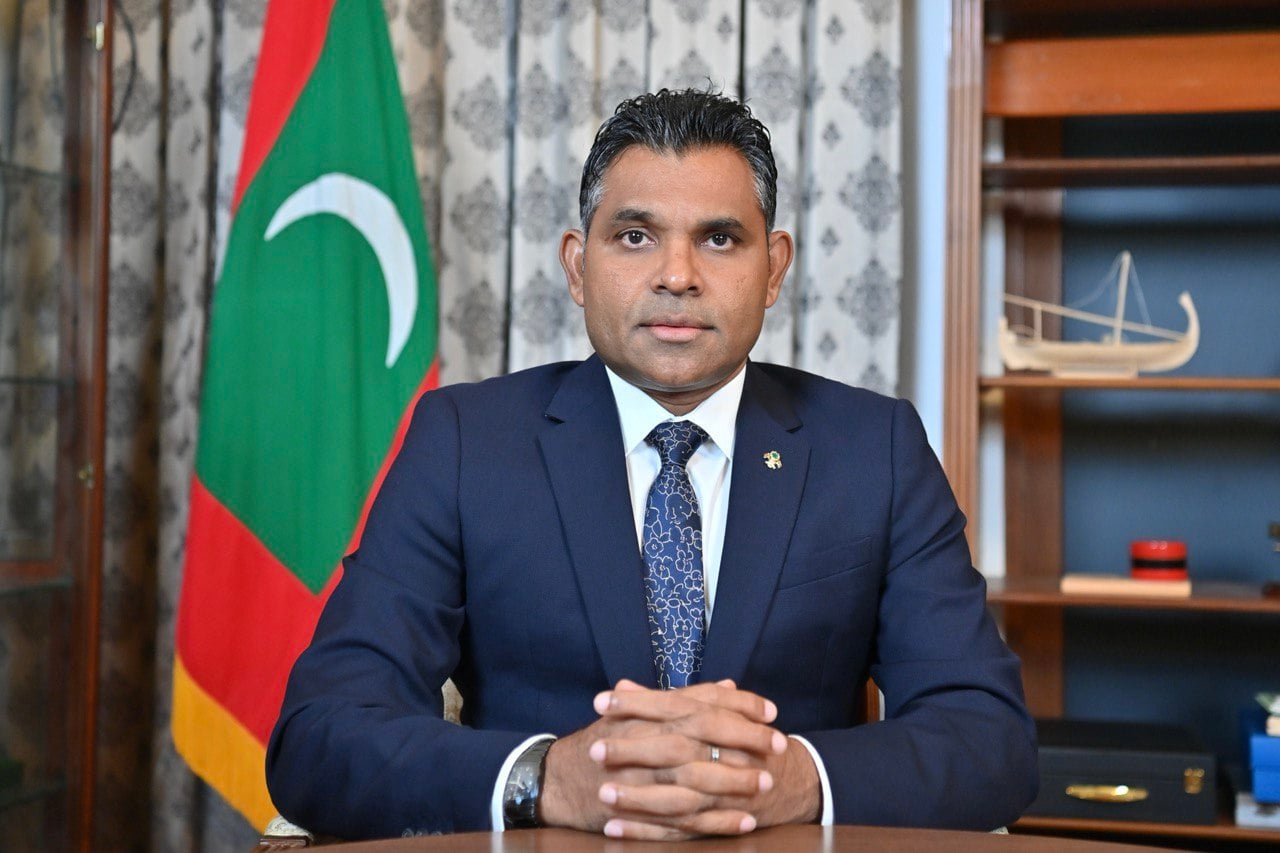 ސިޔާސީ ނުފޫޒުގައި ޖެހި އަމިއްލަ އެޖެންޑާގައި މަސައްކަތް ނުކުރުމަށް ފައިސަލްގެ އިލްތިމާސް
