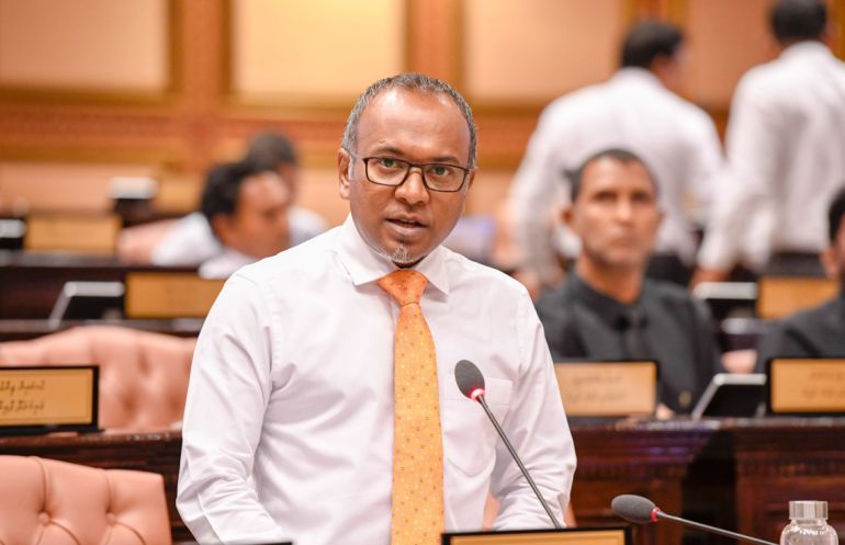 އެމްޑީޕީގެ ޗެއަރޕާސަން، ހެންވޭރު ހުޅަނގު ދާއިރާގެ މެމްބަރު ހަސަން ލަތީފް