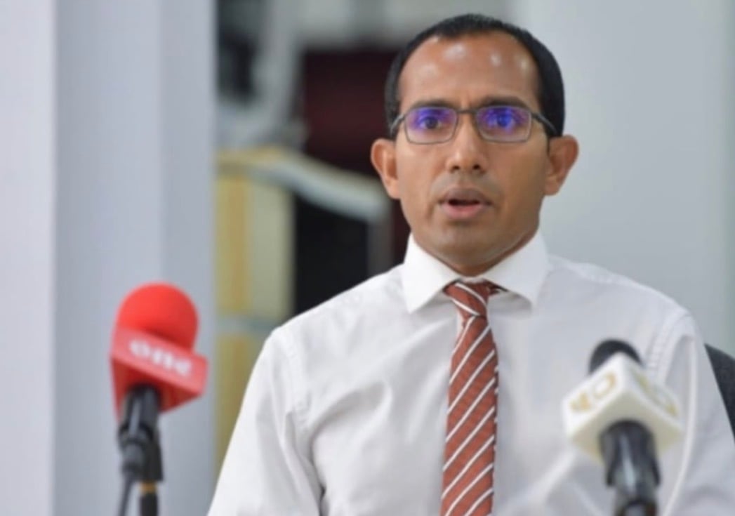 މަސައްކަތް ނުކުރައްވާ ރައީސް އަބަދު އުޅުއްވަނީ ޗުއްޓީގަ: މަލީހް