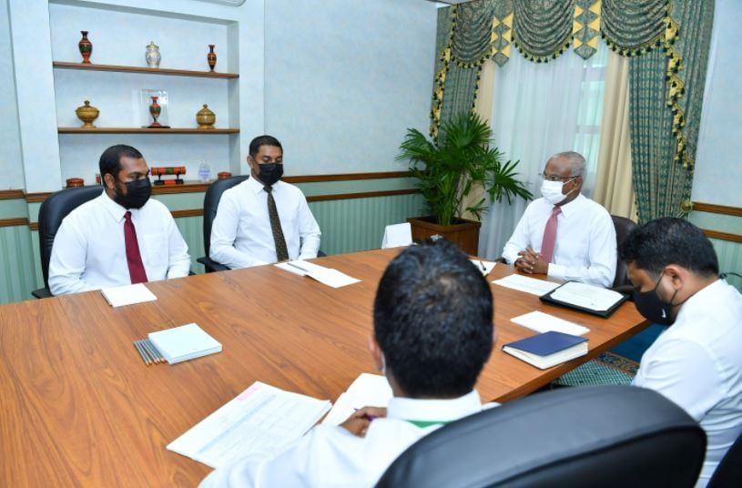 ހިރިލަންދޫ ތަރައްޤީގެ މަޝްރޫޢުތަކާއި ގުޅޭގޮތުން ރައީސް މަޝްވަރާކުރައްވައިފި