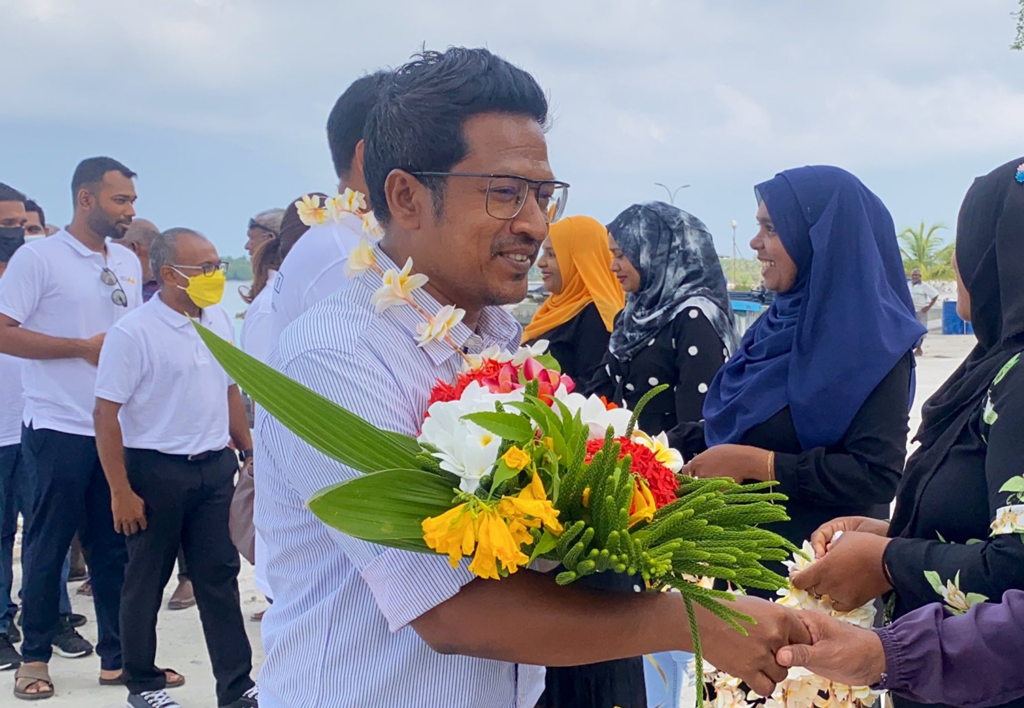 އިންތިގެ ޖަޒްބާތީ ޓްވީޓެއް: ކޯލިޝަން ލީޑަރުންނާއެކު ވެރިކަން ހޯދޭނެ؛ ކީއްކުރާ އަންނިއެއް؟