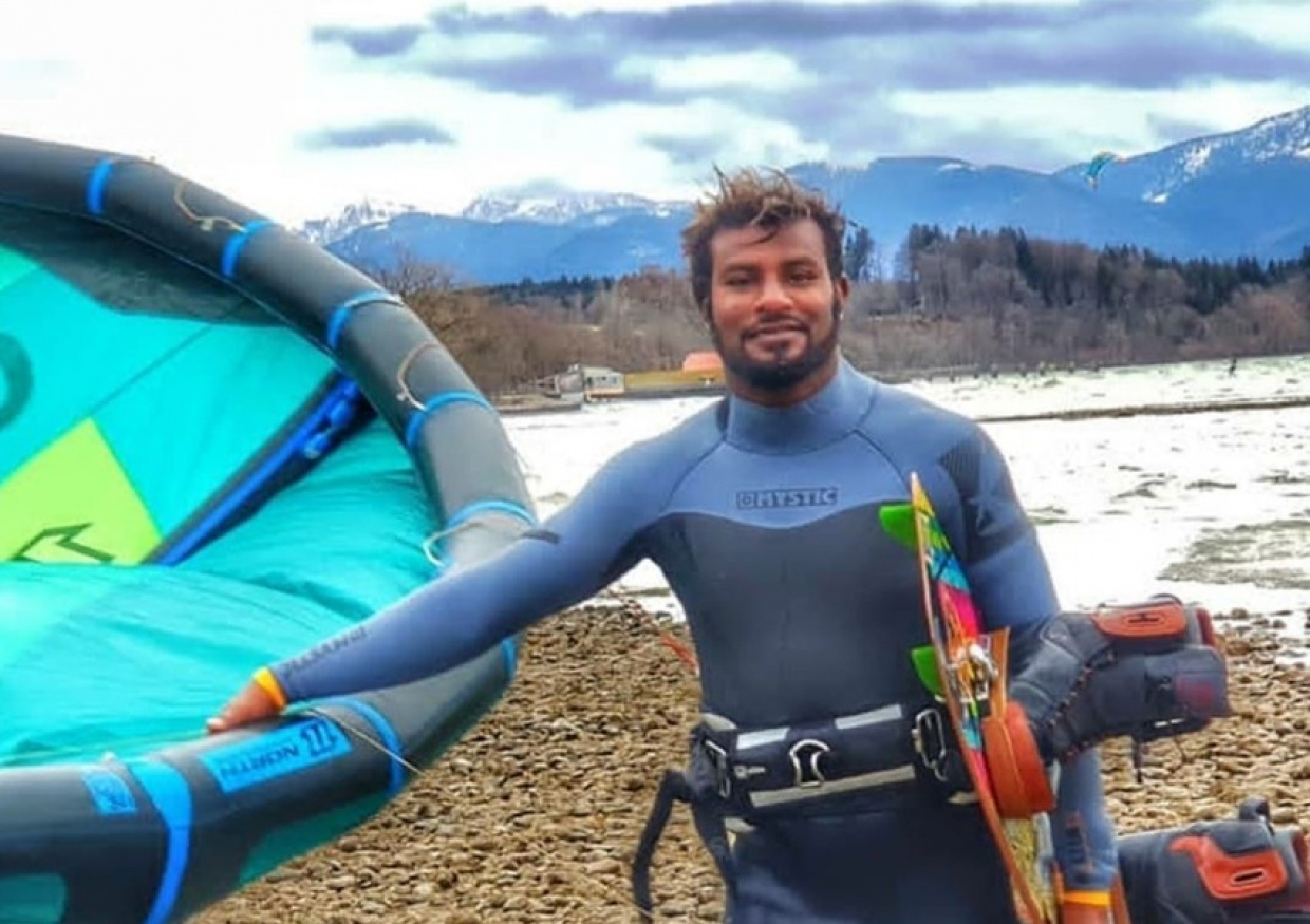 ޖަރުމަންގައި އެއްޗެއް ގޮވައި ހާލު ސީރިއަސްވެ ފަރުވާ ދެމުންދިޔަ ދިވެހި ޒުވާނާ މަރުވެއްޖެ