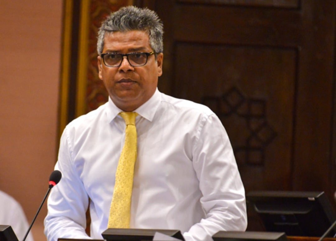 ދަރުބާރުގޭ އިރުން އޮންނަ ބިމުގައި ހޮޓާ އަޅަން ހަވާލުކުރި މީހުން ކޮބާ؟: މޫސަ