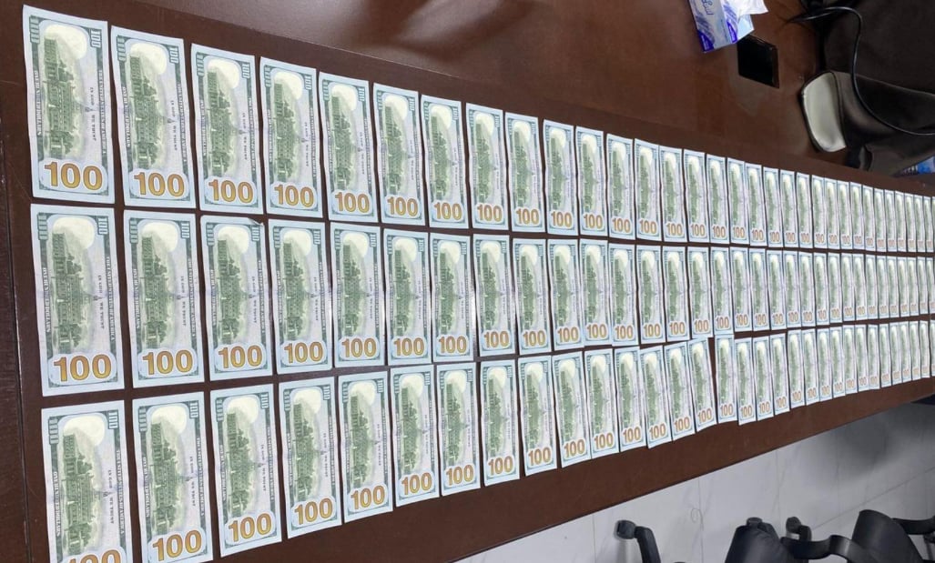 އެއަރޕޯޓްގައި ޑޮލަރު ވިއްކަން ހުރި ބަންގްލަދޭޝް މީހަކު ހައްޔަރުކޮށް ބަންދަށް 15 ދުވަސް