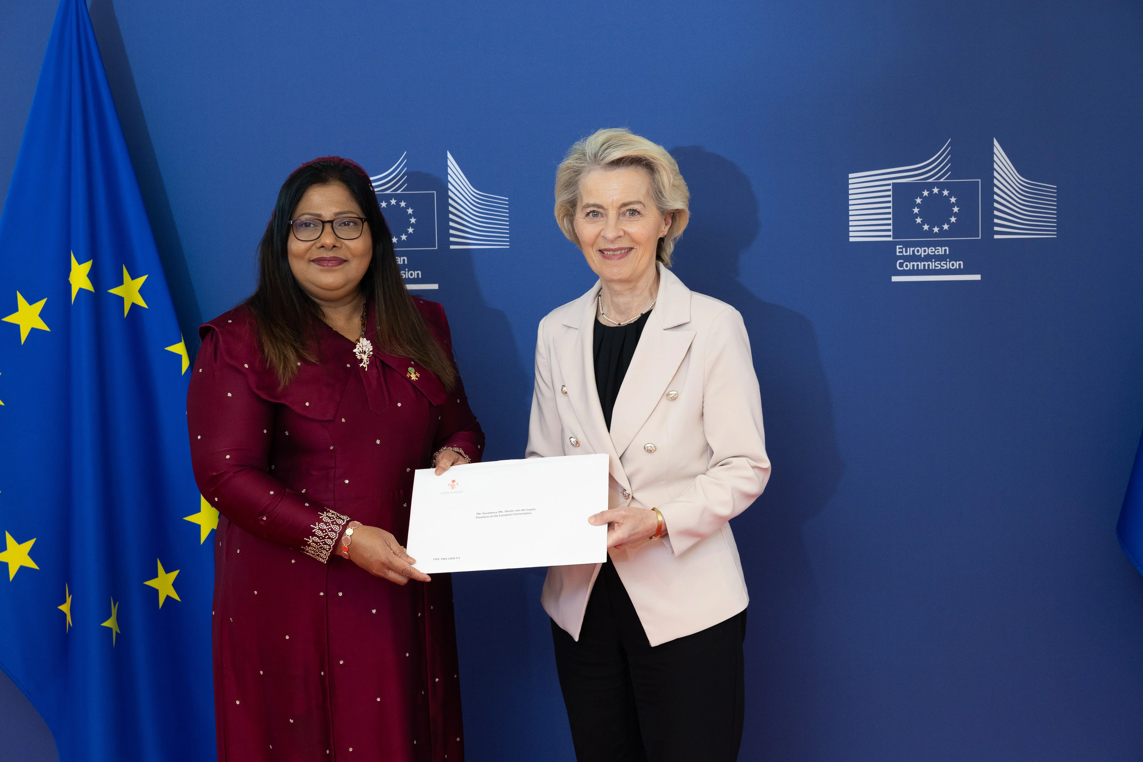 Ambassador Geela Ali presents credentials to European Commission President