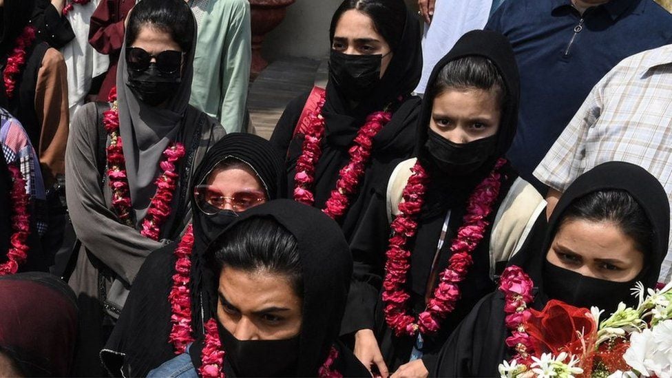 Female players from Afghanistan national soccer team arriving to Pakistan.