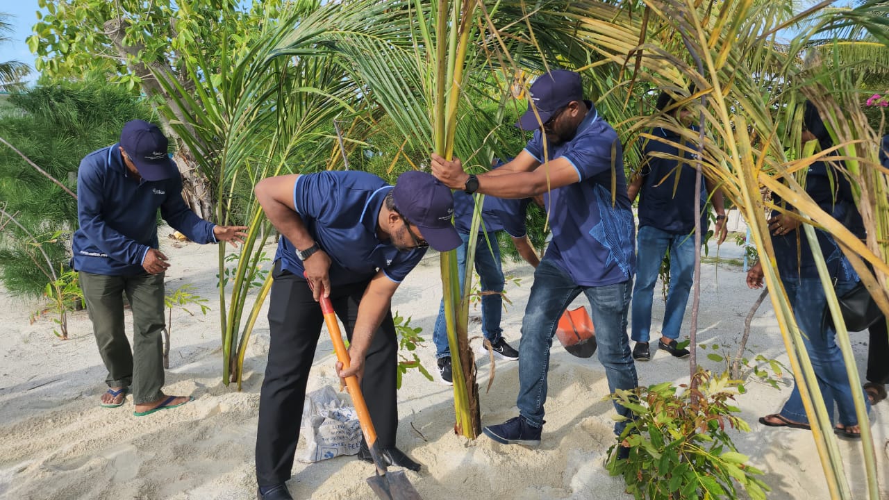 ރައީސް މުއިއްޒުގެ ފަސް މިލިއަން ގަސް ޕްރޮގްރާމުގައި މިފްކޯއިން ބައިވެރިވެއްޖެ