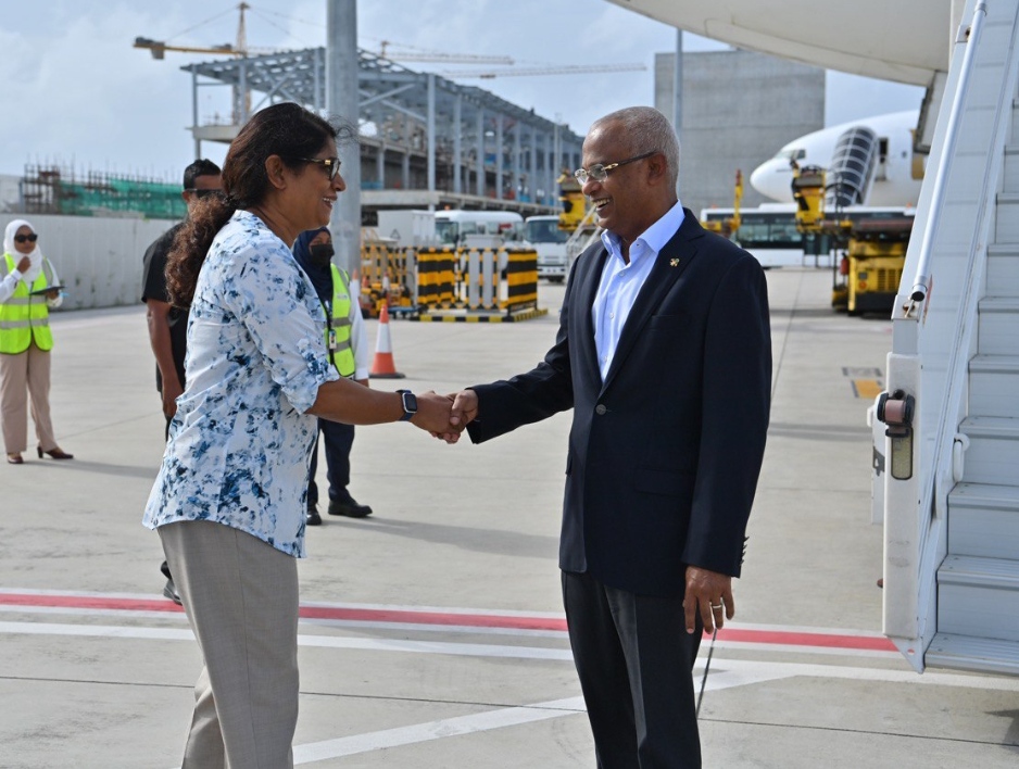 ރައީސް ޔޫއޭއީއަށް ކުރެއްވި ރަސްމީ ދަތުރުފުޅު ނިންމަވާލައްވައިފި