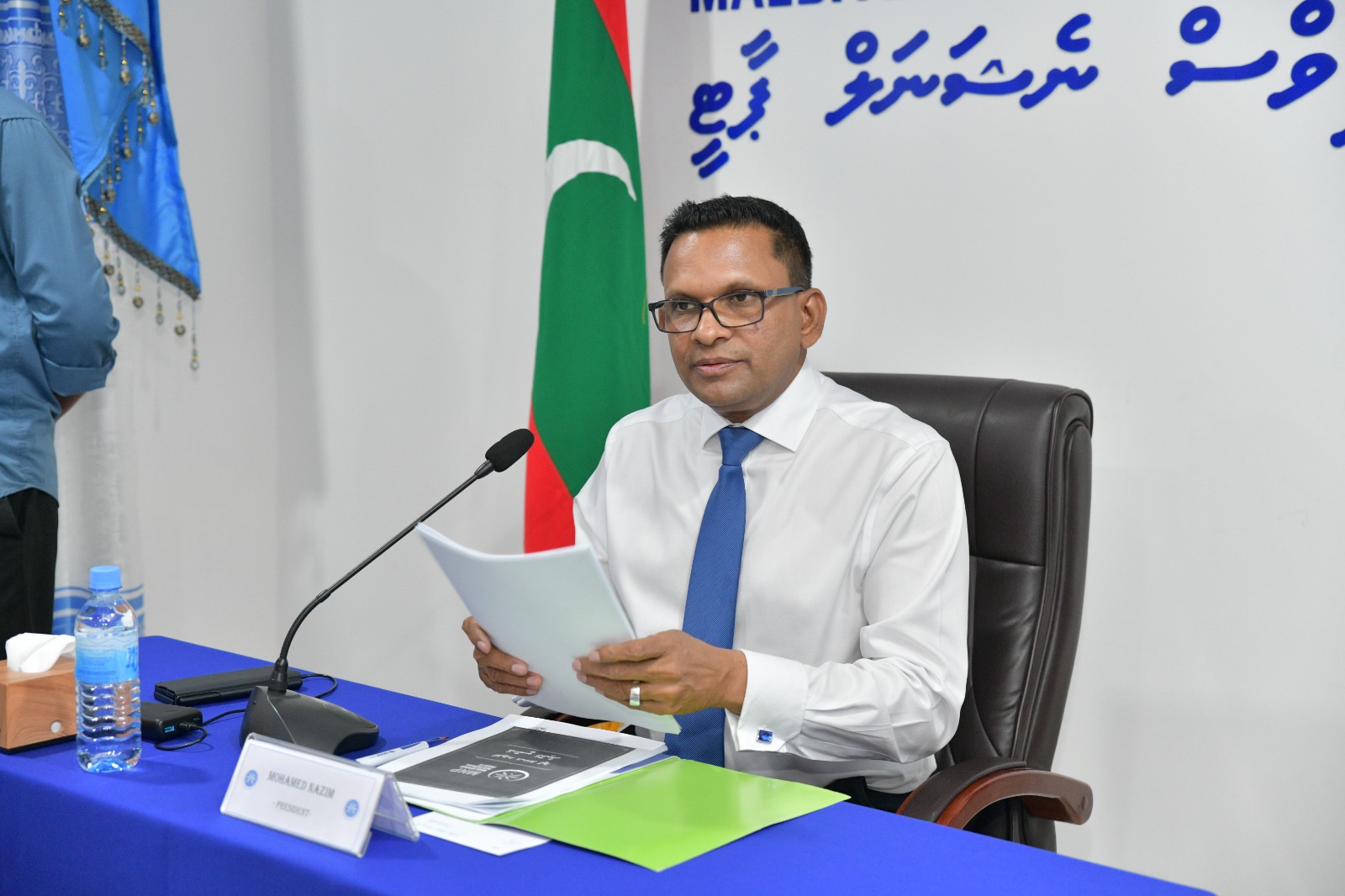 ކާނަލް ނާޒިމަށް ރިޔާސީ ޓިކެޓް ޙަވާލުކުރުން މެއި 05 ގައި