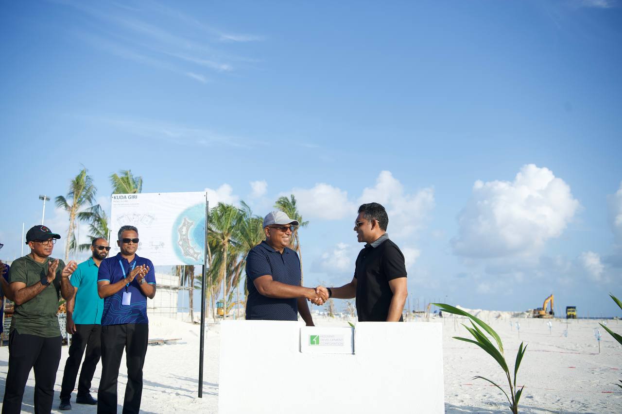 ކުޑަގިރީގައި އަޅާ އެޗްޑީސީގެ އިމާރާތްތަކުގެ ބިންގާ އަޅައިފި