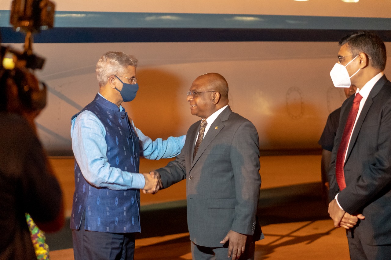 Minister of External Affairs of India Dr. S. Jaishankar received at Gan International Airport, Addu City by the Minister of Foreign Affairs Abdulla Shahid.