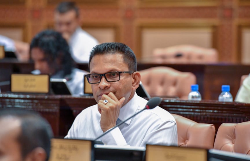 ޕާޓީ އުފައްދަވައި ޕާޓީގެ ރައީސްކަމަށްވެސް ކާނަލް ނާޒިމް