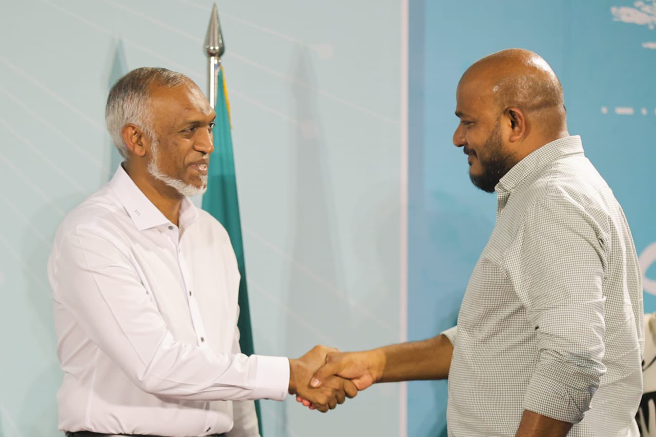 އެމްޑީޕީ ވެރިކަމުން ނުބޭލިނަމަ ދިވެހި ރައްޔިތުން މިއަދު އުޅެންޖެހޭނީ އުއް ބައްތީގެ އަލީގައި: ޝުޖާ