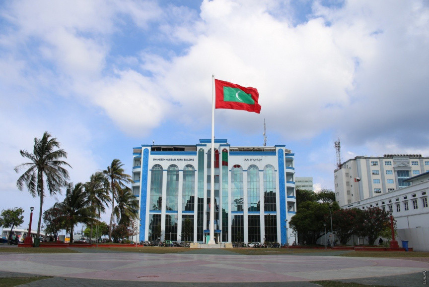 މަރުވެފައި އޮތް މީހަކު ޕޯސްޓްމޯޓަމް ހަދަން އާއިލާއިން ބޭނުންނުވާތީ ވަޅުލައިފި