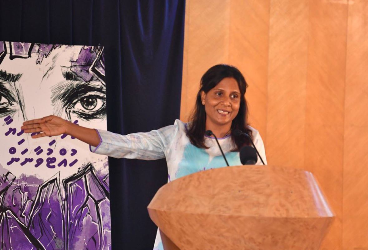 ގޭގައި އަންހެނުން އަދާކުރާ ދައުރު ފިރެހެނުން ބަލައިގަނެ އެކަމުގައި ބައިވެރިވާންޖެހޭ: ފަޒްނާ