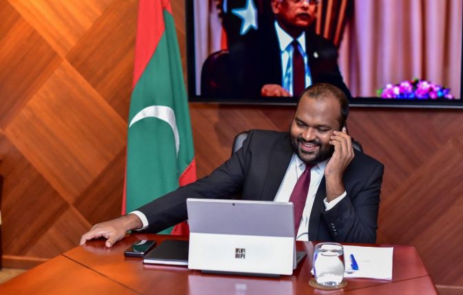 ކުރީގެ ޓުވަރިޒަމް މިނިސްޓަރ އަލީ ވަހީދު، ފޮޓޯ: ޓުވަރިޒަމް މިނިސްޓްރީ