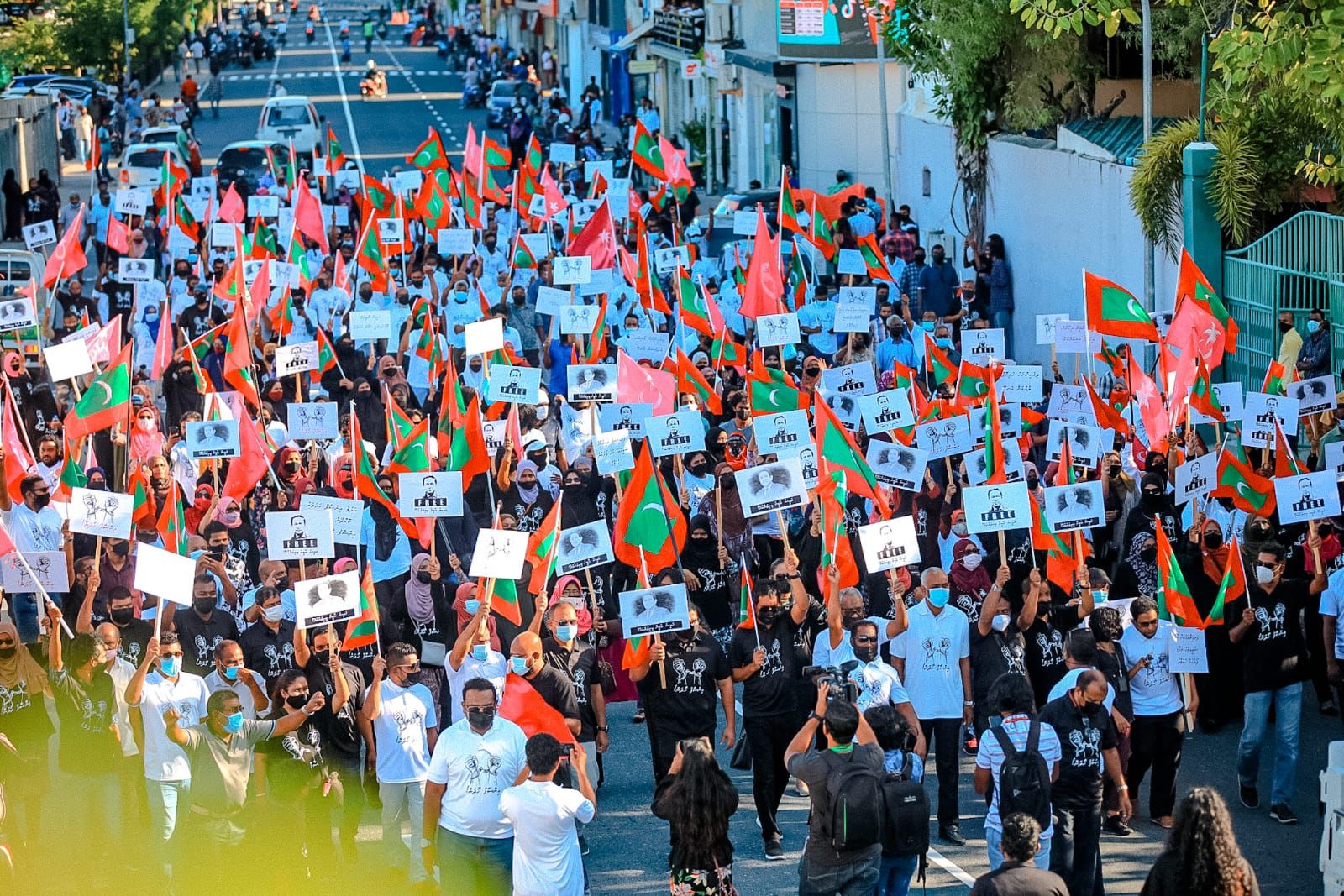 ގާނޫނު އަސާސީގެ 32 ވަނަ މާއްދާދެކެ ސަރުކާރުތަކުން ބިރުގަނޭ: މުހުތާޒް