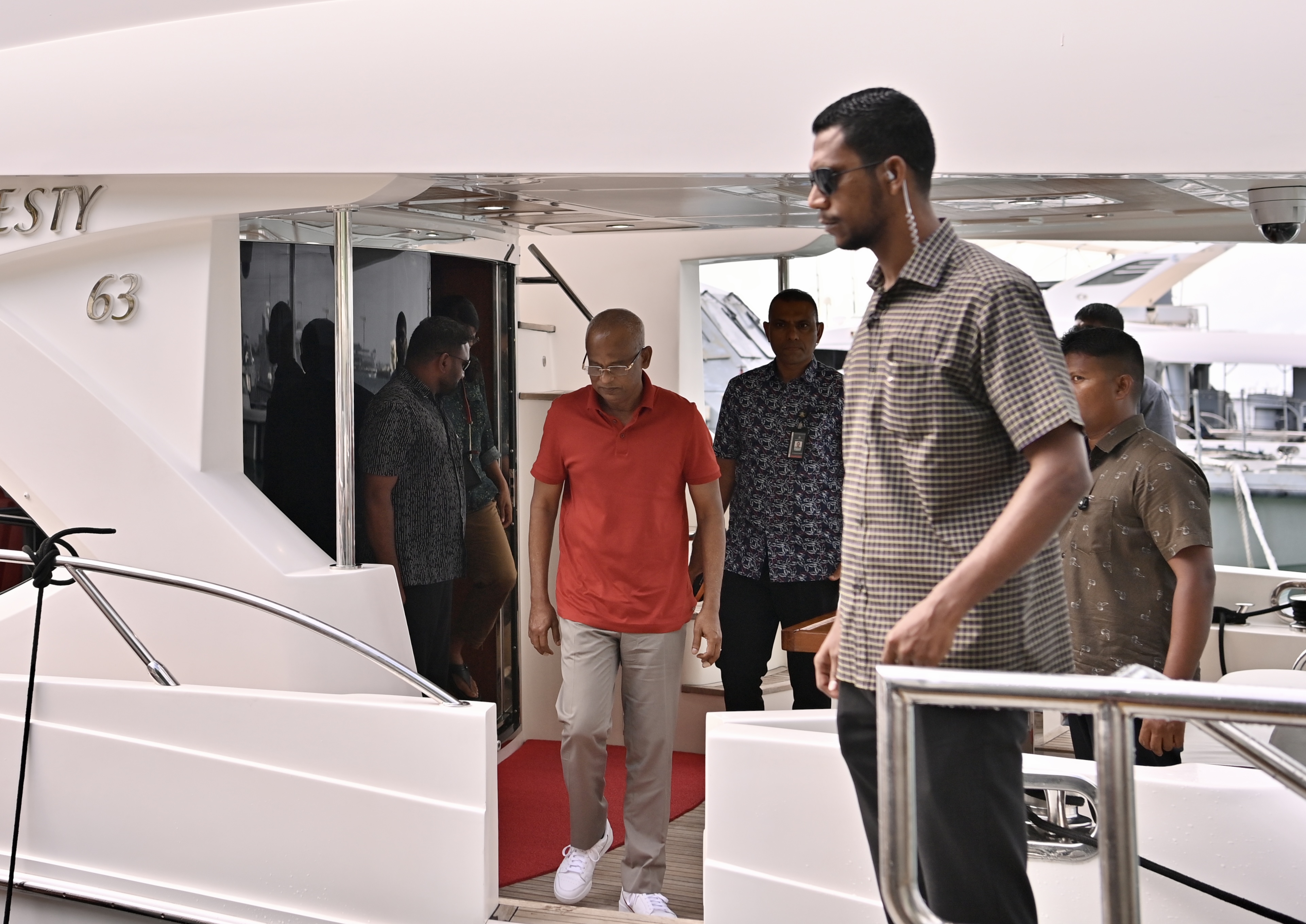 އުކުޅަސް ދަތުރުފުޅަށްފަހު ރައީސް ސާލިހު މާލެ ވަޑައިގެންފި