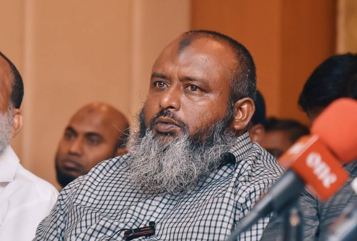 މަންދީ އާއި މާޒް ސަލީމްގެ ހަށިގަނޑުގެ ފޮޓޯ ނެގުމަކީ އިންސާނީ ކަރާމާތް ގެއްލޭ ކަމެއް: ޑރ. އިޔާޒް