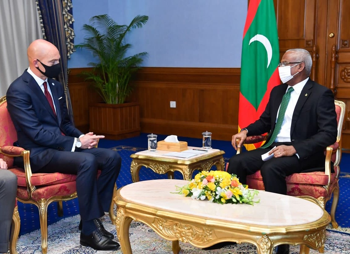 Dr. Patrick Verkooijen, CEO of the Global Center with President Ibrahim Mohamed Solih.