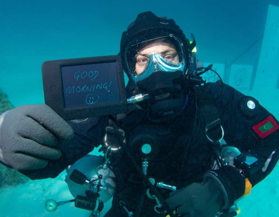 އިއްޔެ މެންދުރުއްސުރެ ދިވެއްސަަކު ކަނޑުއަޑީގައި!