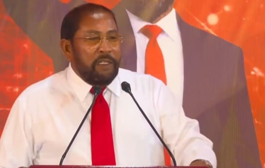 ނަޝީދުގެ ސަރުކާރުން ޝަރުއީ ނިޒާމު ހަލާކުކޮށްލި ކަމަށް ގާސިމް ތުހުމަތުކުރައްވައިފި