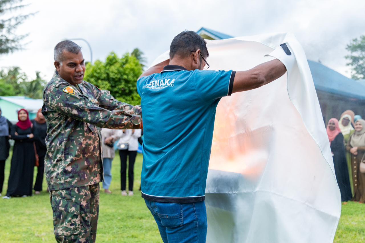 ކާރިސީ ހިރާސް ކުޑަކުރުމަށް ފާހަގަކުރާ ދުވަހާ ގުޅިގެން ފެނަކައިން ޚާއްޞަ ޙަރަކާތެއް