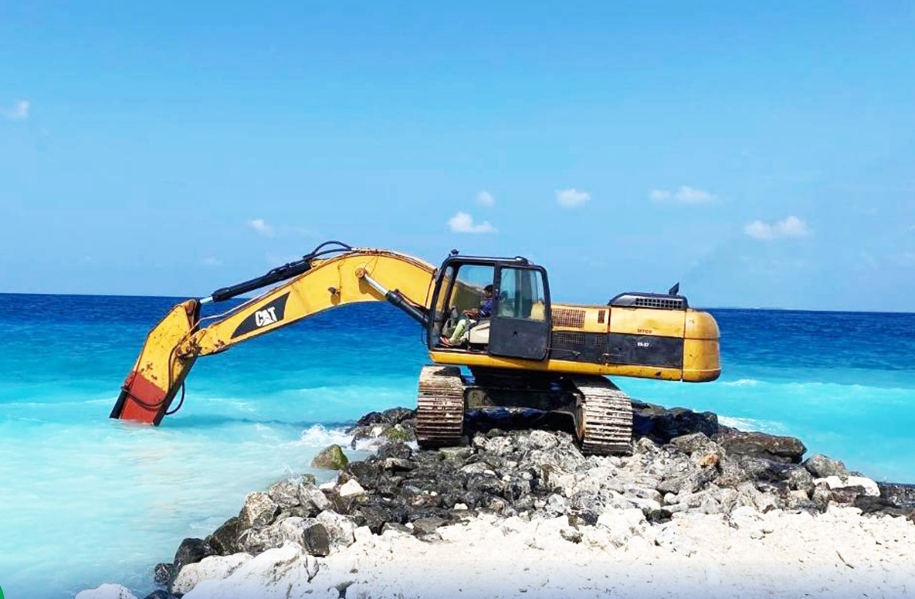 މަނަދޫ ބަނދަރު ފުންކުރުމާއި ބޭރުތޮށިލުން ބާރަށް ކުރިއަށް!