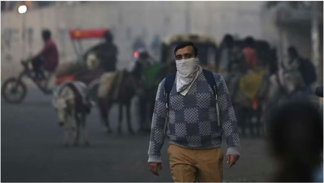Delhi shuts schools, halts construction as toxic smog engulfs capital