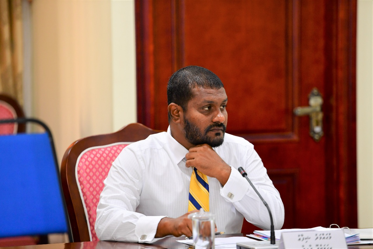 ބައެއް އަތޮޅު ކައުންސިލްތަކުން މަސައްކަތްކުރަނީ ރަށްތައް ތަރައްޤީކުރުން ހުއްޓުވުމަށް: ޝިފާއު