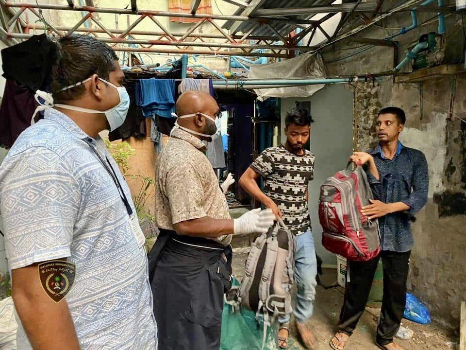 ބިދޭސީންގެ ވަގުވިޔަފާރި ހުއްޓުވައި ވަގުތުން ޑީޕޯޓް ކުރުމަށް ބޮޑު އޮޕަރޭޝަނެއް