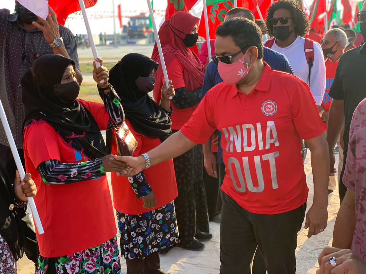 ތަންތަން ވިއްކަމުން ގޮސް އަނބިދަރިން ވެސް ވިއްކާލައިފި: ރައީސް ޔާމިން