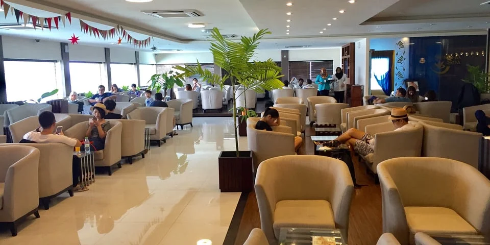 Local airport lounge services by Maldivian.