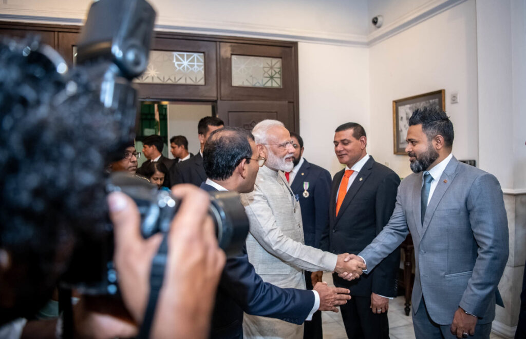 އިންޑިއާއިން ބައެއް ނޫސްތަކަށް ނުފޫޒު ފޯރުވާ ކަމަށް އިދިކޮޅުން ތުހުމަތުކޮށްފި