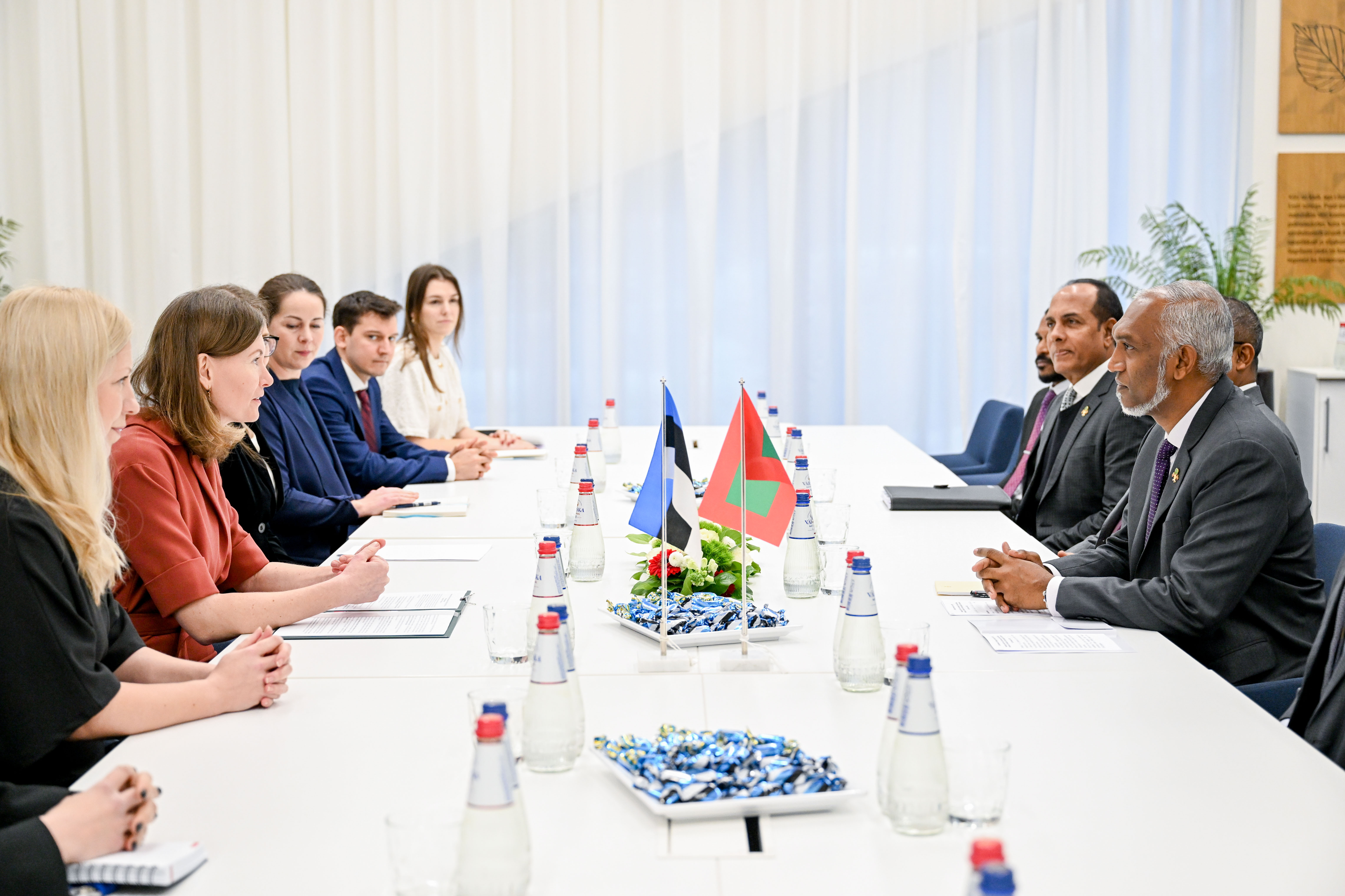 Minister of Health of the Republic of Estonia, Riina Sikkut, paid a courtesy call on President Dr Mohamed Muizzu during his official visit to the Republic of Estonia.