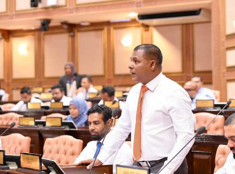 ވެލިދޫ ދާއިރާގެ އެމްޑީއޭގެ މެންބަރު މުހައްމަދު އައްބާސް